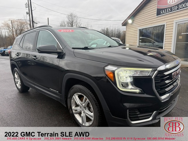 2022 GMC Terrain SLE's photo