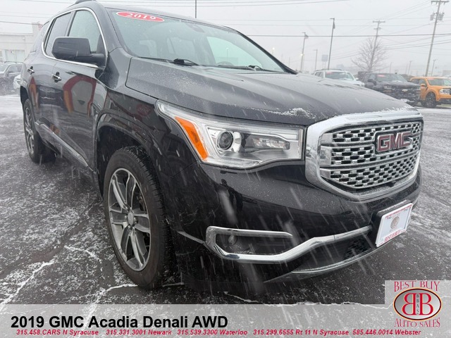 2019 GMC Acadia Denali's photo