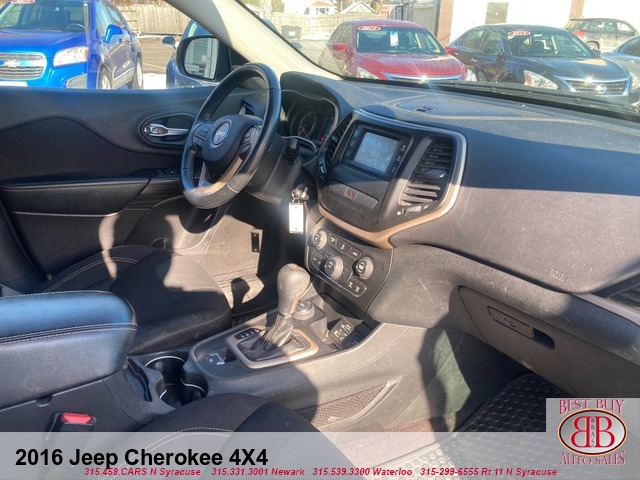 2016 Jeep Cherokee 4X4