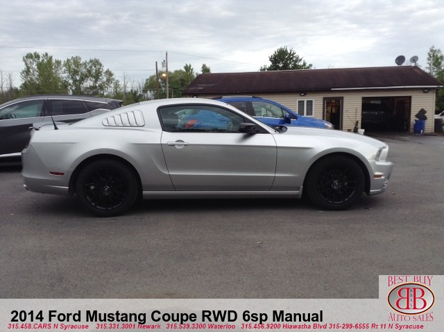 2014 Ford Mustang Coupe RWD w/ 6sp Manual Transmission