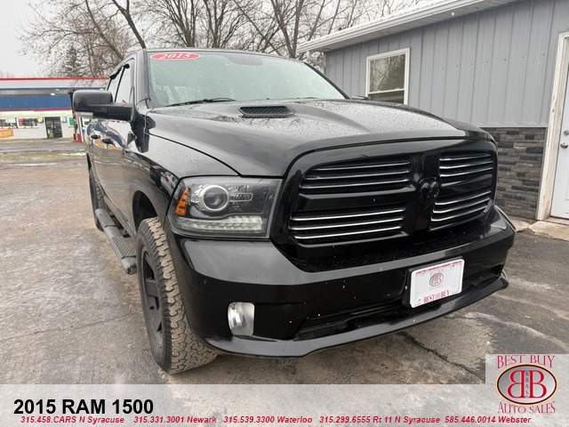 2015 RAM 1500 Crew Cab 4X4