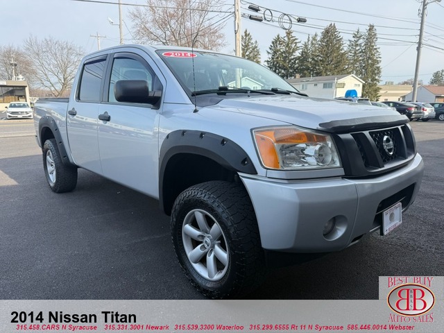 2014 Nissan Titan SV Crew Cab 